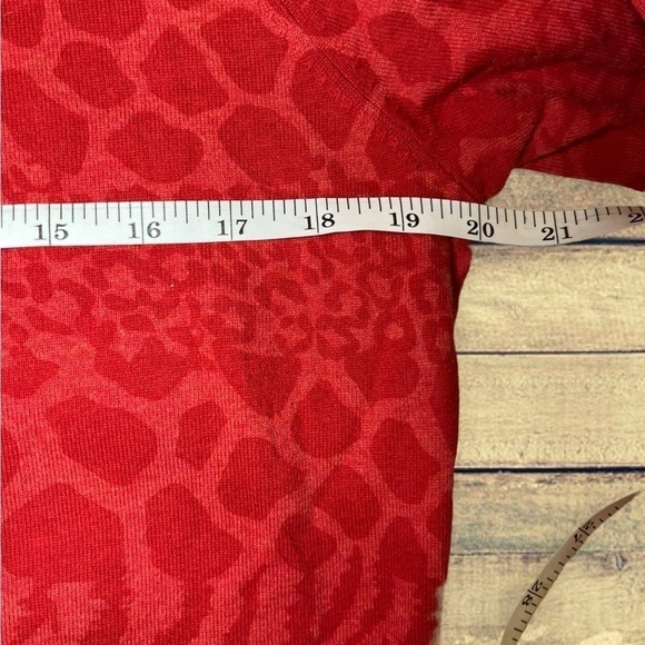 𝅺liz Claiborne Red Sweater - Picture 9 of 13